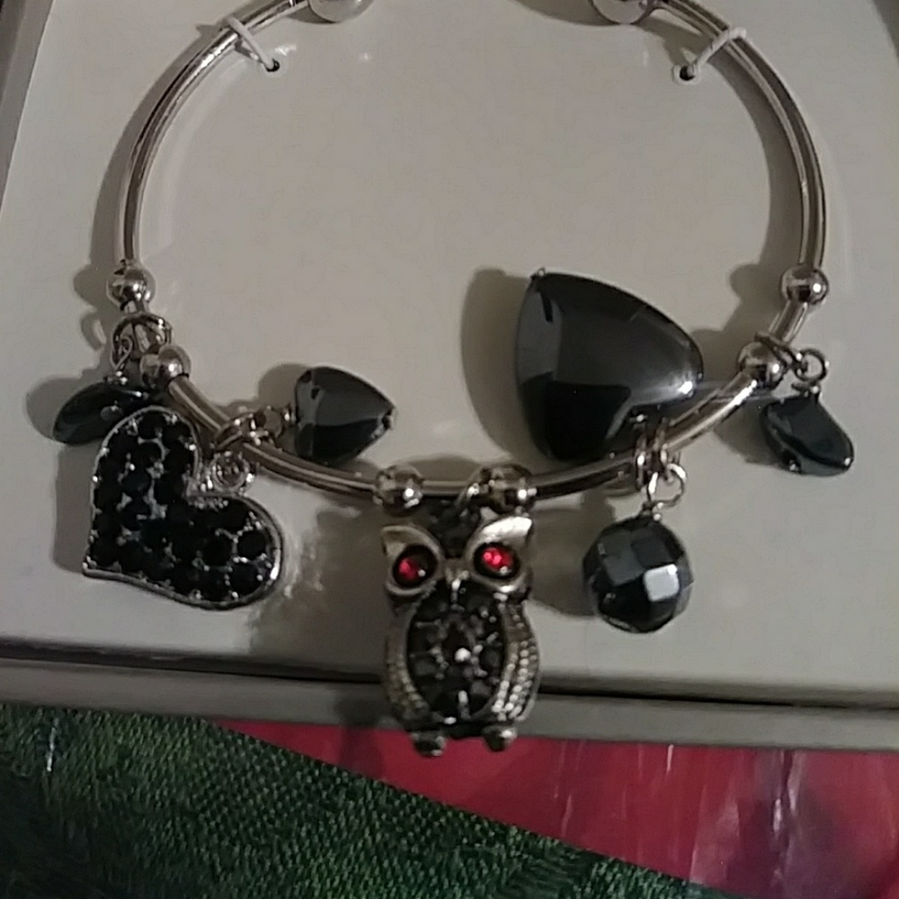 Bracelet - Picture 2 of 2